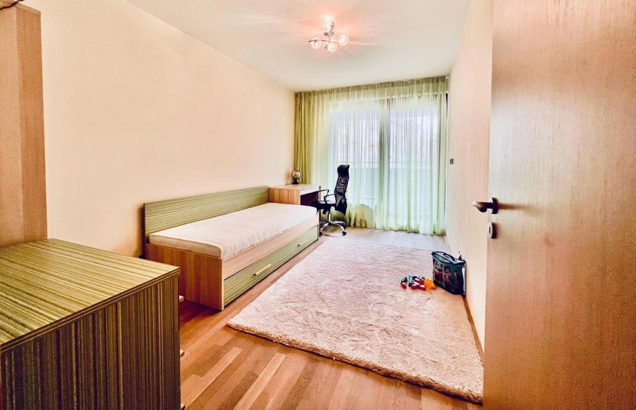 Luxury Apartment In Prague And Free Parking Exteriér fotografie